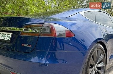 Лифтбек Tesla Model S 2015 в Днепре