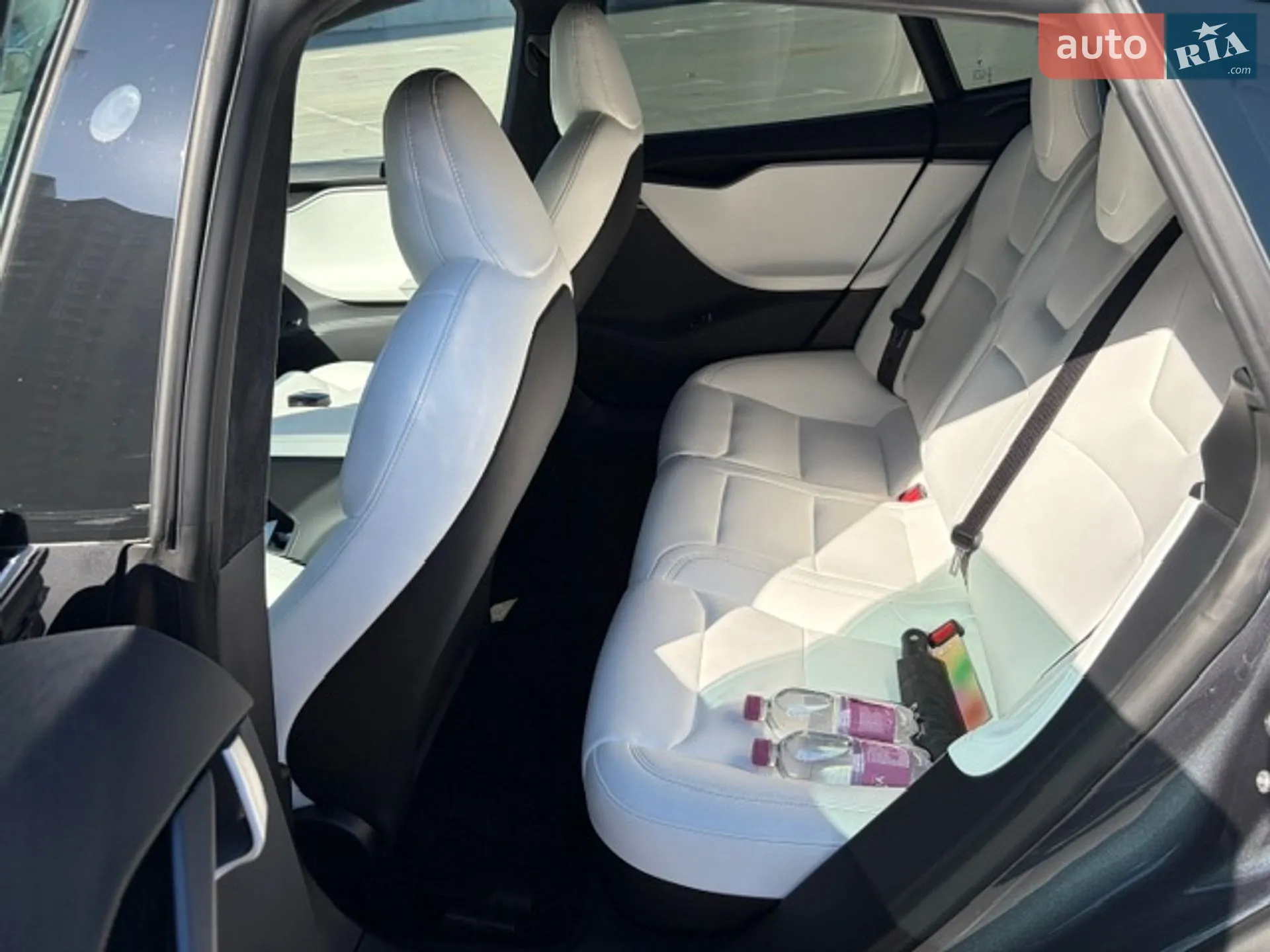 2020 Tesla Model S - мініатюра 18