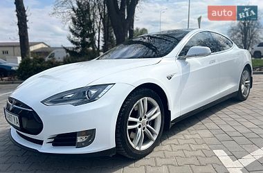 Ліфтбек Tesla Model S 2012 в Вінниці