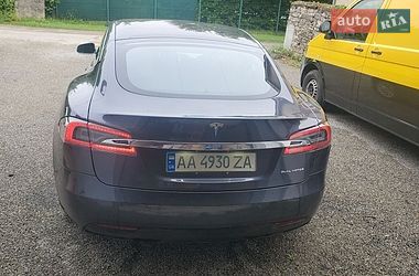 Ліфтбек Tesla Model S 2019 в Тернополі