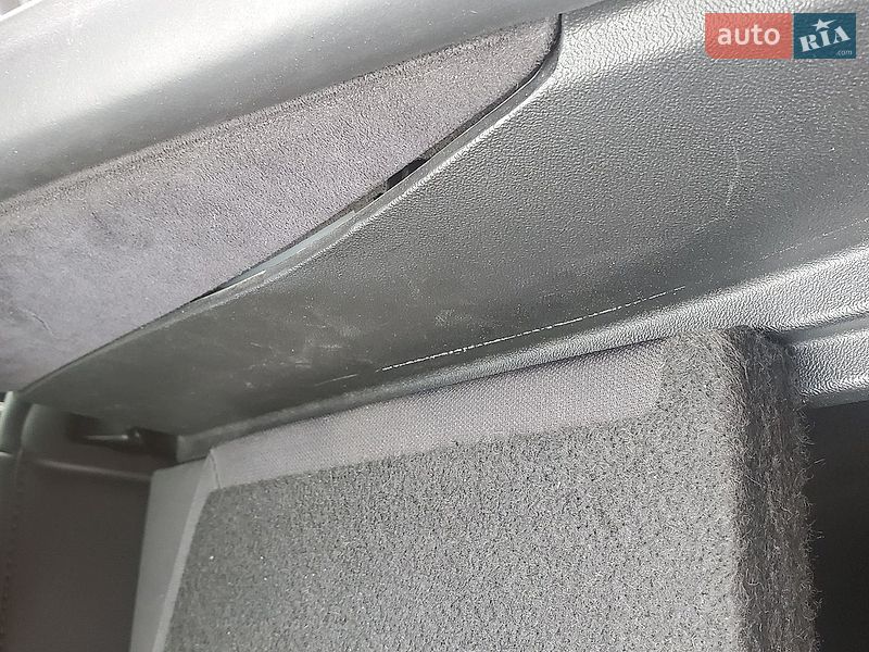 Ліфтбек Tesla Model S 2019 в Тернополі