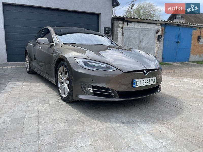 Лифтбек Tesla Model S 2016 в Полтаве фото 7 Лифтбек Tesla Model S 2016 в Полтаве