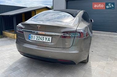 Лифтбек Tesla Model S 2016 в Полтаве фото 38 Лифтбек Tesla Model S 2016 в Полтаве