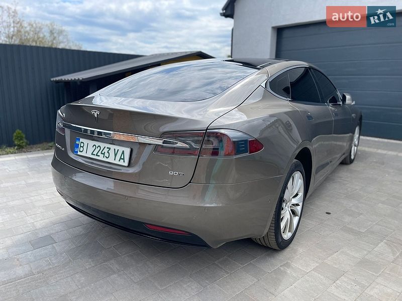 Лифтбек Tesla Model S 2016 в Полтаве фото 33 Лифтбек Tesla Model S 2016 в Полтаве