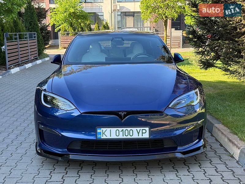 Лифтбек Tesla Model S 2021 в Киеве