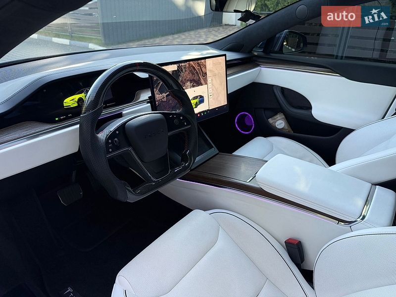Лифтбек Tesla Model S 2021 в Киеве