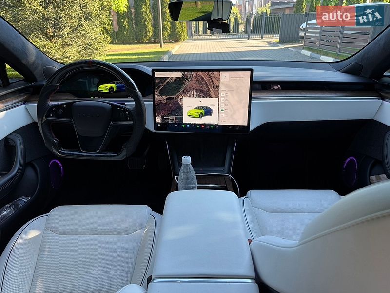 Лифтбек Tesla Model S 2021 в Киеве