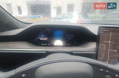 Лифтбек Tesla Model S 2021 в Каменском