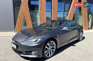 Лифтбек Tesla Model S 2020 в Луцке