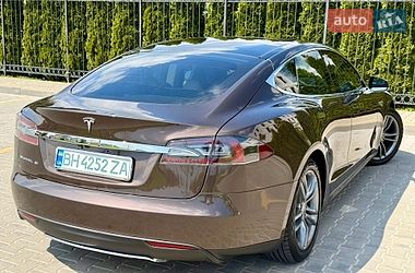 Ліфтбек Tesla Model S 2013 в Одесі фото 16 Ліфтбек Tesla Model S 2013 в Одесі