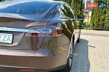 Ліфтбек Tesla Model S 2013 в Одесі фото 21 Ліфтбек Tesla Model S 2013 в Одесі