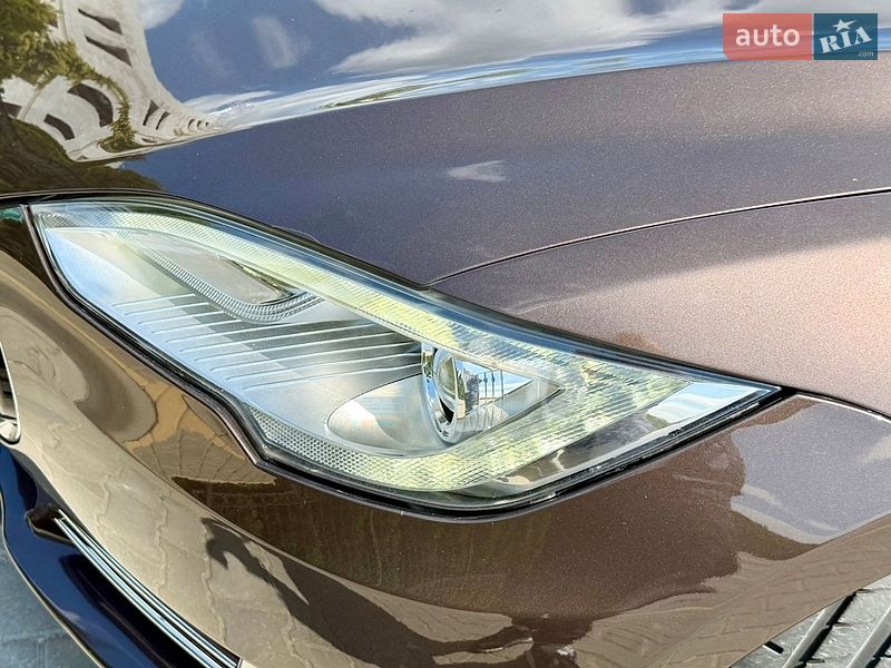 Ліфтбек Tesla Model S 2013 в Одесі фото 26 Ліфтбек Tesla Model S 2013 в Одесі