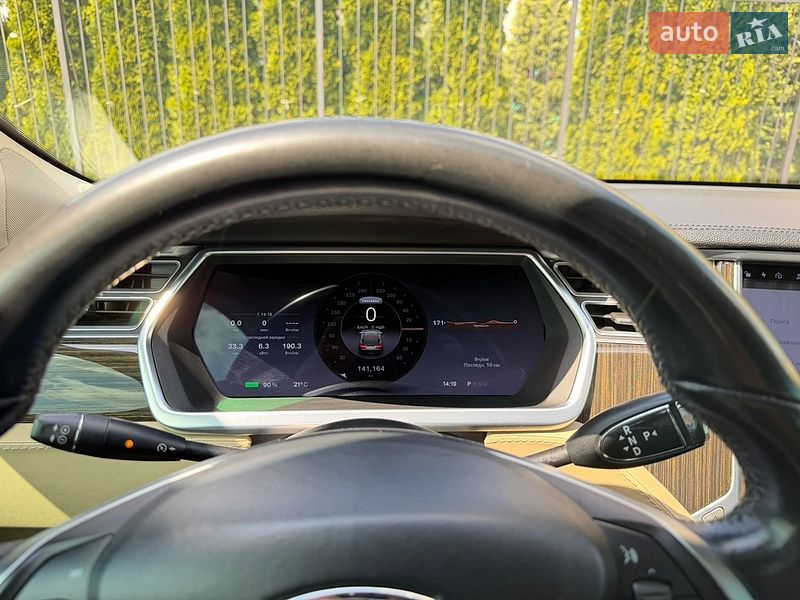 Ліфтбек Tesla Model S 2013 в Одесі фото 36 Ліфтбек Tesla Model S 2013 в Одесі