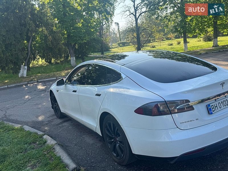 Лифтбек Tesla Model S 2014 в Одессе