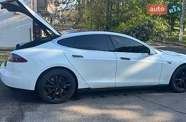Лифтбек Tesla Model S 2014 в Одессе
