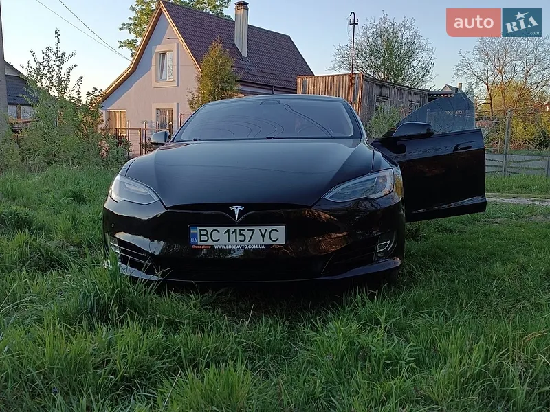 Tesla Model S 2017