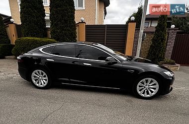 Ліфтбек Tesla Model S 2015 в Києві