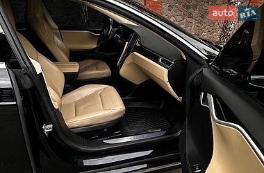 Ліфтбек Tesla Model S 2015 в Києві