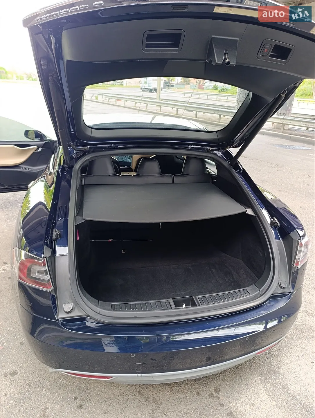 2014 Tesla Model S - мініатюра 24