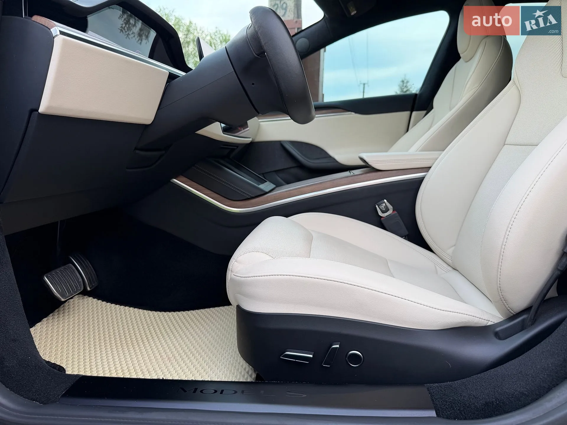 2021 Tesla Model S - мініатюра 31