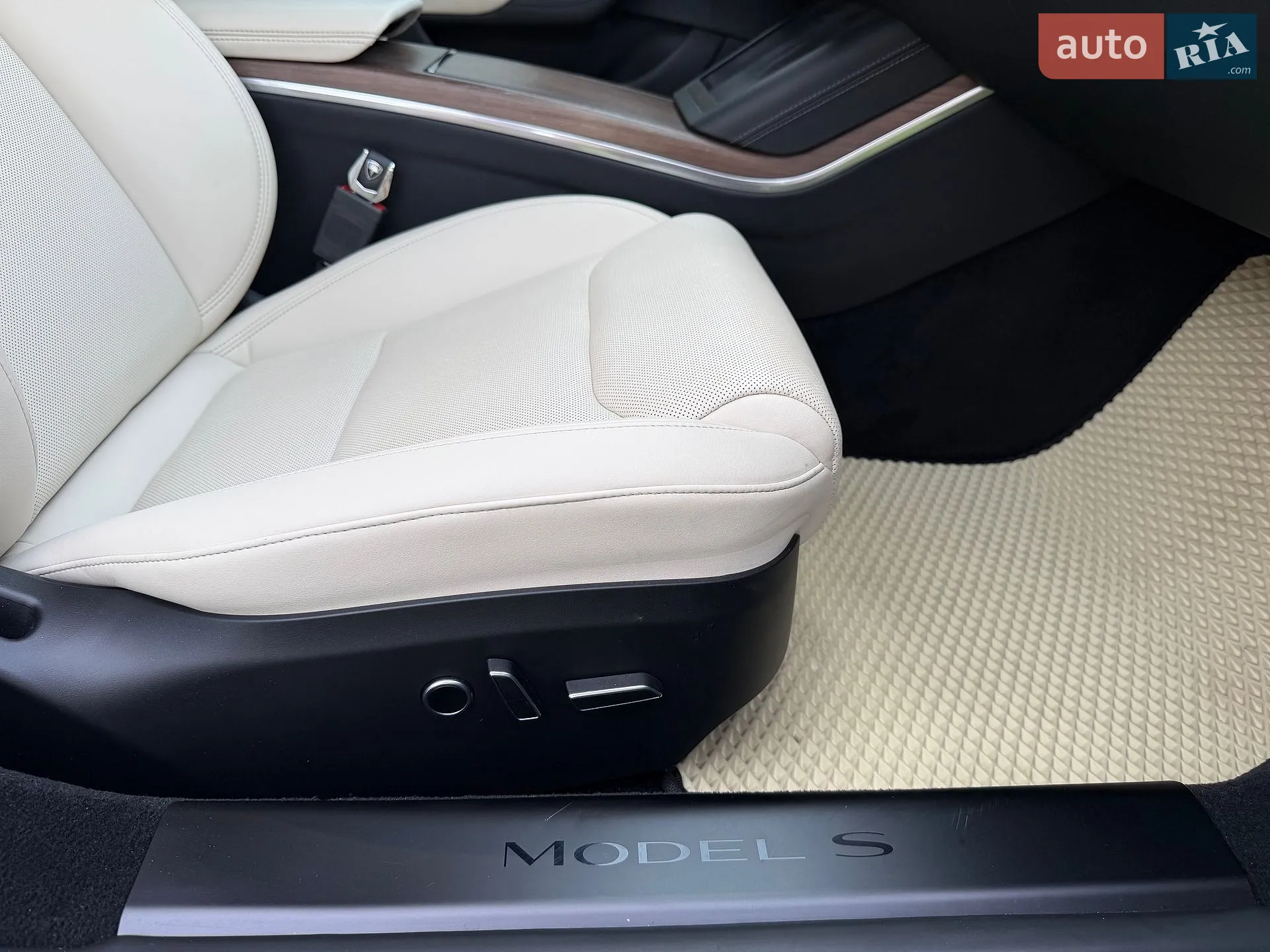 2021 Tesla Model S - мініатюра 86