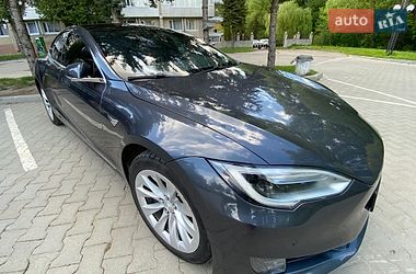 Ліфтбек Tesla Model S 2016 в Тернополі