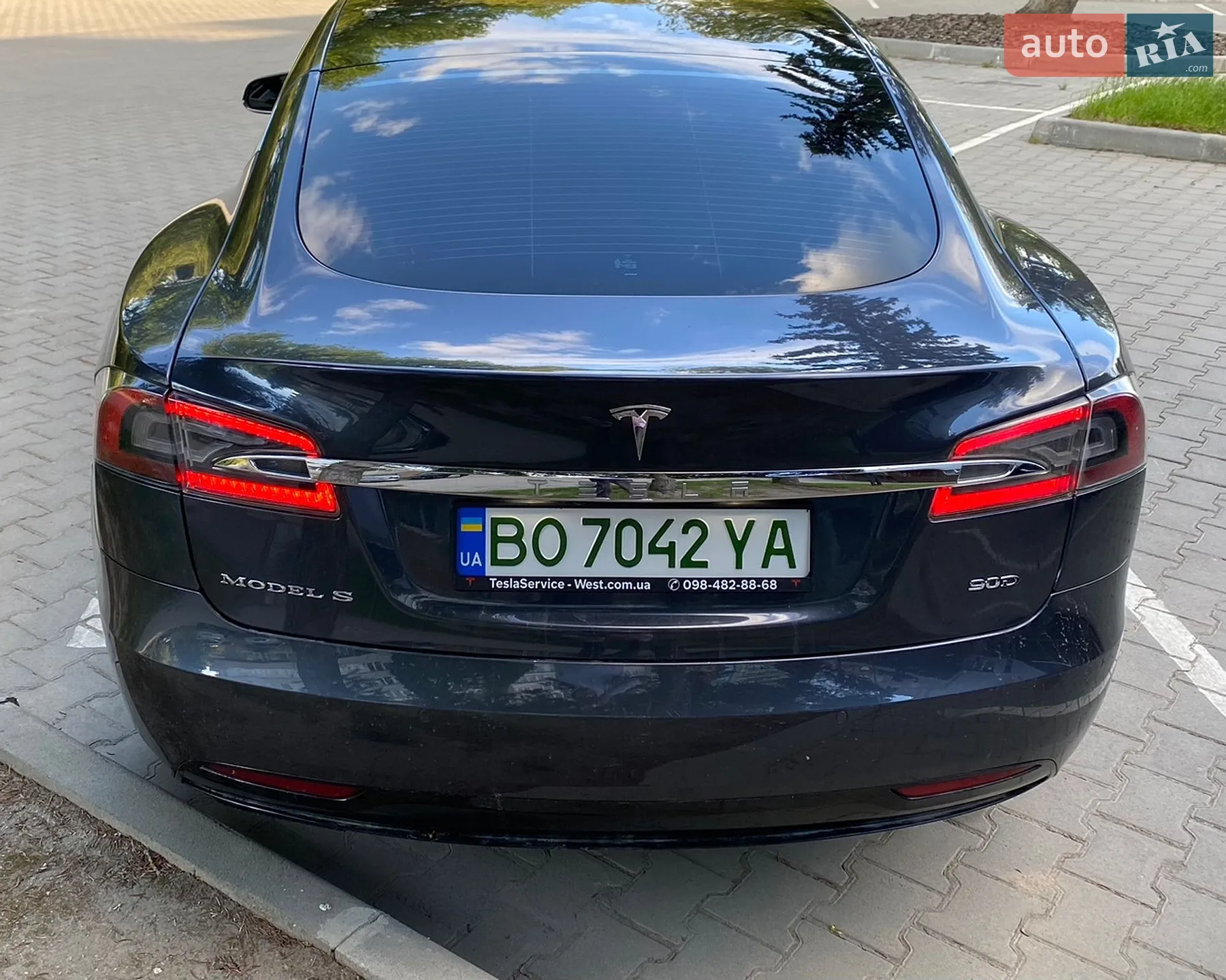 2016 Tesla Model S - мініатюра 10