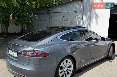 Лифтбек Tesla Model S 2013 в Немишаево