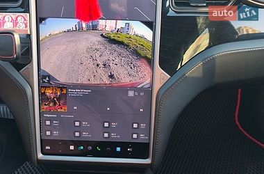 Лифтбек Tesla Model S 2018 в Виннице