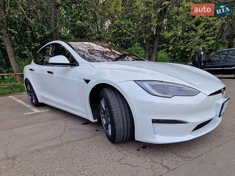Ліфтбек Tesla Model S 2023 в Одесі
