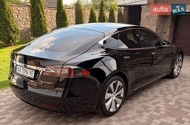 Ліфтбек Tesla Model S 2020 в Києві