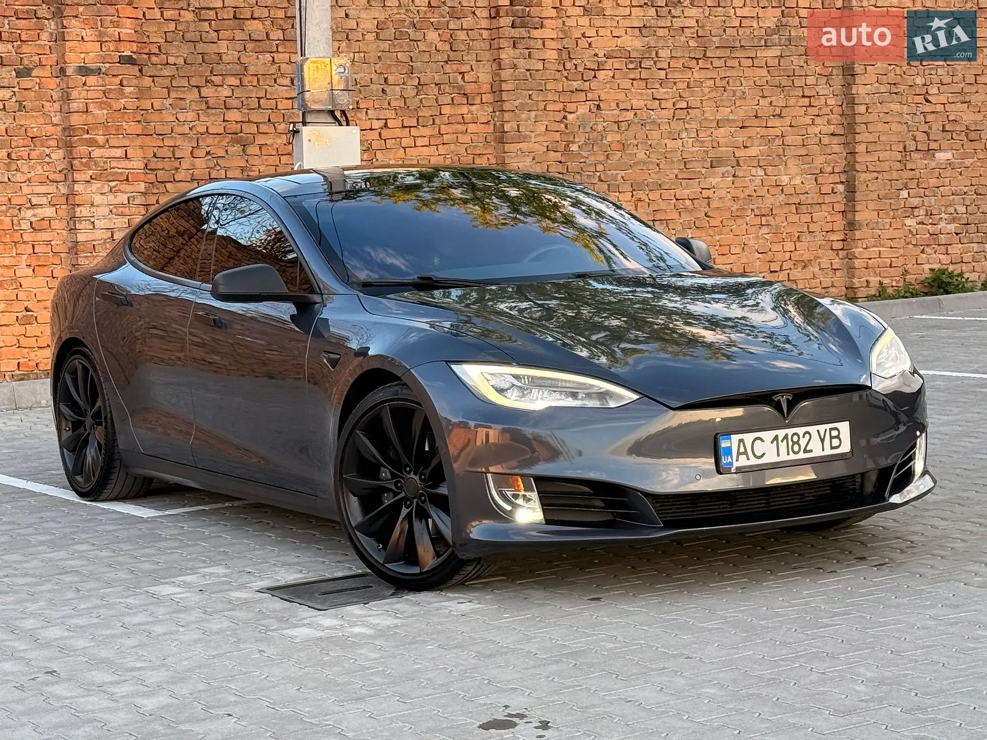 2017 Tesla Model S - мініатюра 12