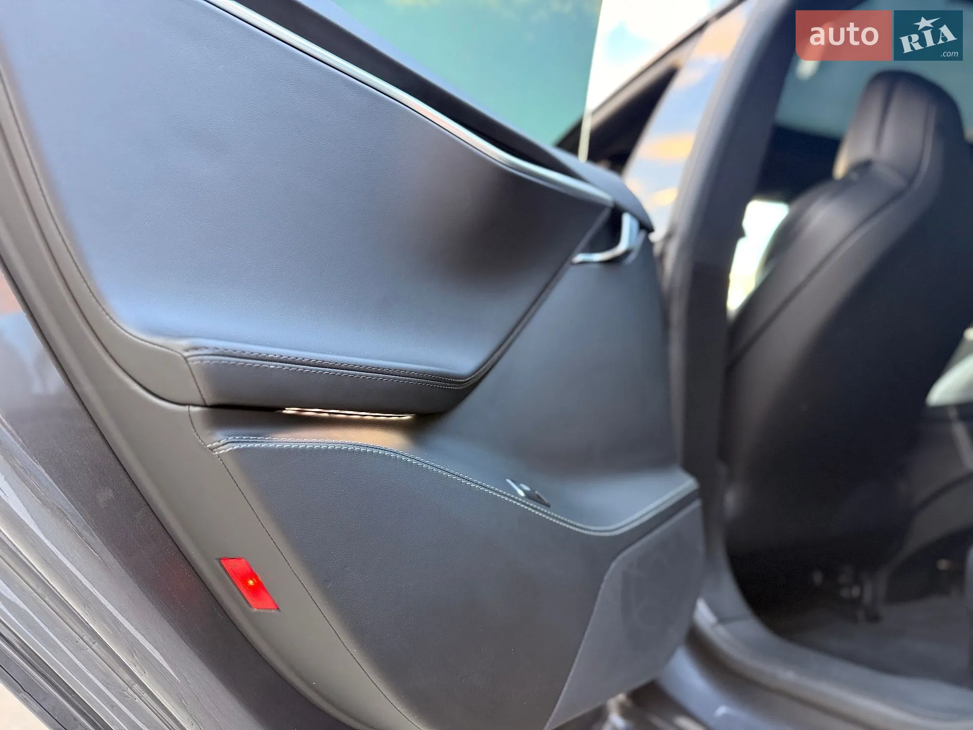 2017 Tesla Model S - мініатюра 32