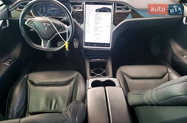 Лифтбек Tesla Model S 2016 в Львове