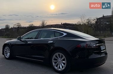 Ліфтбек Tesla Model S 2018 в Запоріжжі