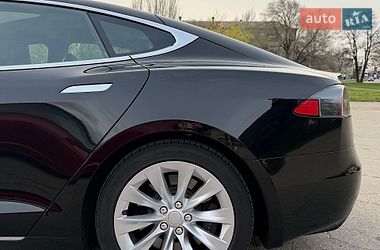 Ліфтбек Tesla Model S 2018 в Запоріжжі