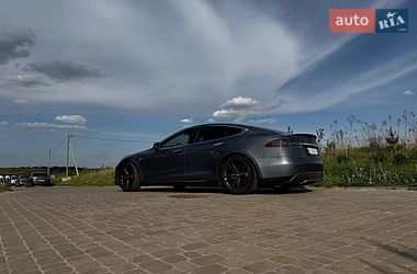 Лифтбек Tesla Model S 2014 в Ровно