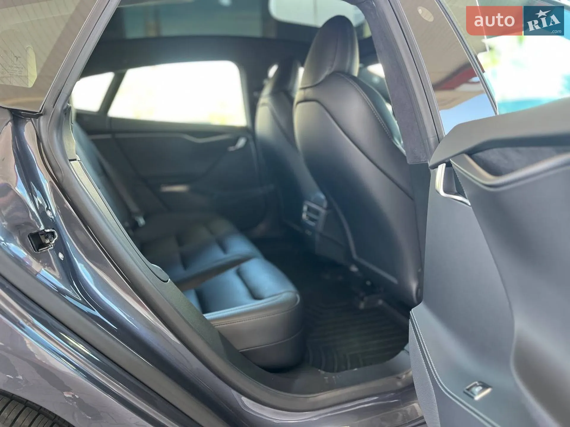 2020 Tesla Model S - мініатюра 22
