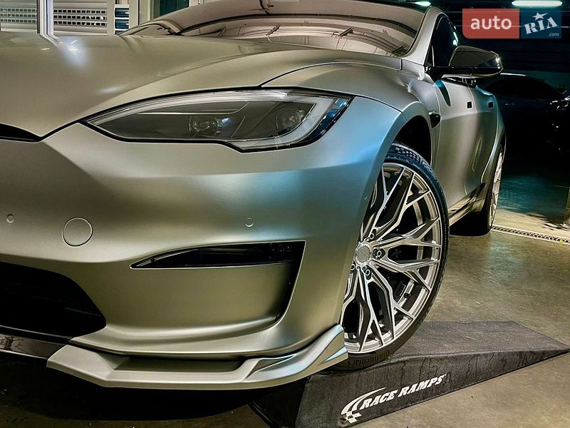 Ліфтбек Tesla Model S 2021 в Одесі
