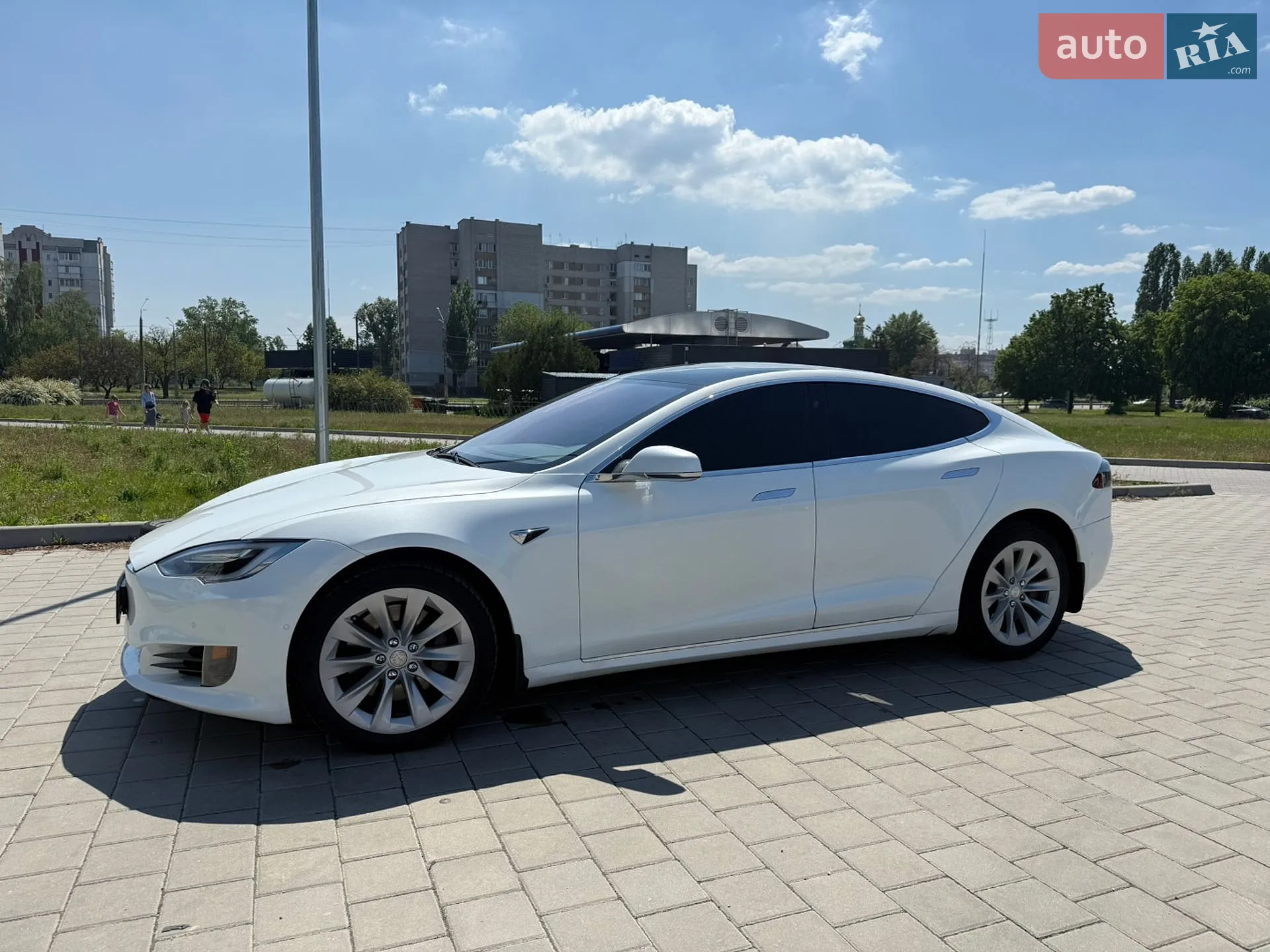 2017 Tesla Model S - мініатюра 2
