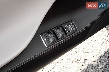 Лифтбек Tesla Model S 2014 в Львове