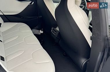 Ліфтбек Tesla Model S 2017 в Черкасах