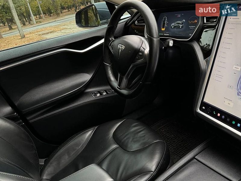 Лифтбек Tesla Model S 2014 в Харькове фото 10 Лифтбек Tesla Model S 2014 в Харькове