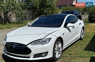 Лифтбек Tesla Model S 2013 в Ковеле