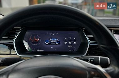 Лифтбек Tesla Model S 2016 в Виннице