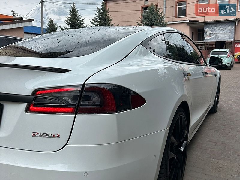 Ліфтбек Tesla Model S 2018 в Василькові