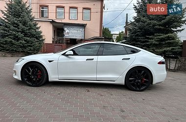 Ліфтбек Tesla Model S 2018 в Василькові