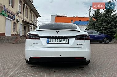 Лифтбек Tesla Model S 2018 в Василькове