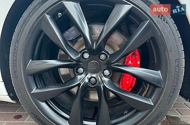 Ліфтбек Tesla Model S 2018 в Василькові