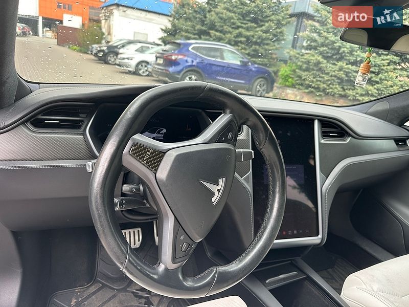 Ліфтбек Tesla Model S 2018 в Василькові